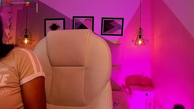 Freechat Gigi_Strawberry on StripChat