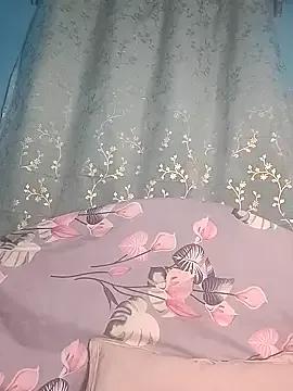 Freechat hornypriya696 on StripChat