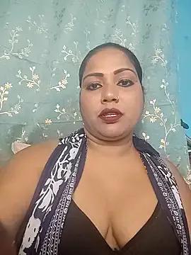 Freechat hornypriya696 on StripChat