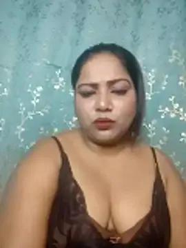 Freechat hornypriya696 on StripChat