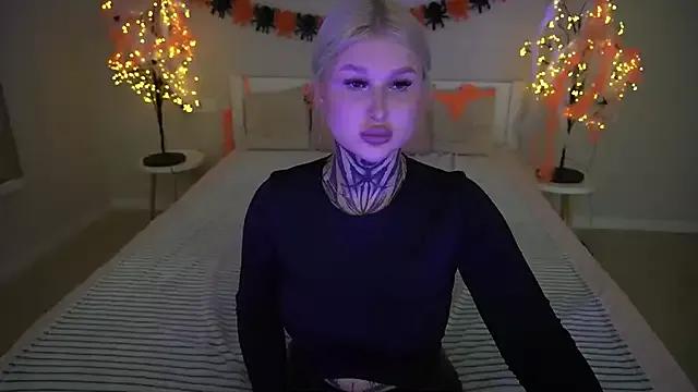 Freechat IvyLaurent on StripChat