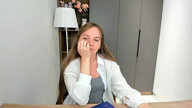 KarriBrownd on StripChat 