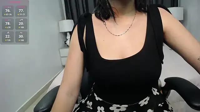 Freechat kashvi_ on StripChat