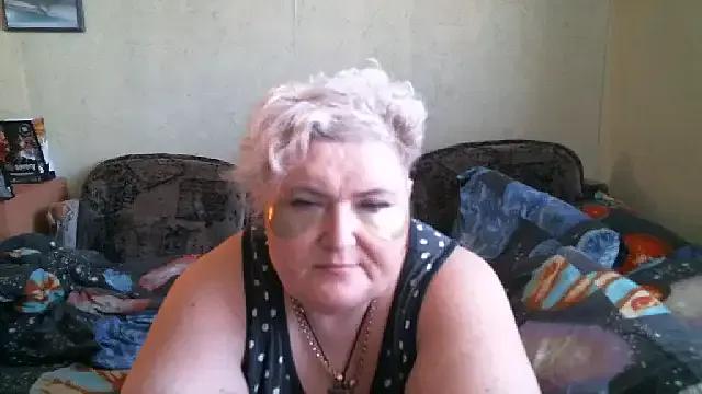 Lana555 on StripChat 