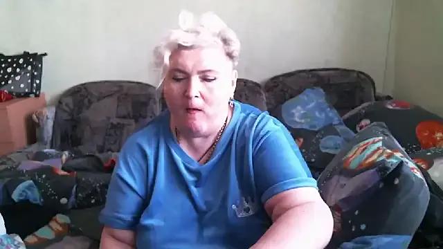 Lana555 on StripChat 