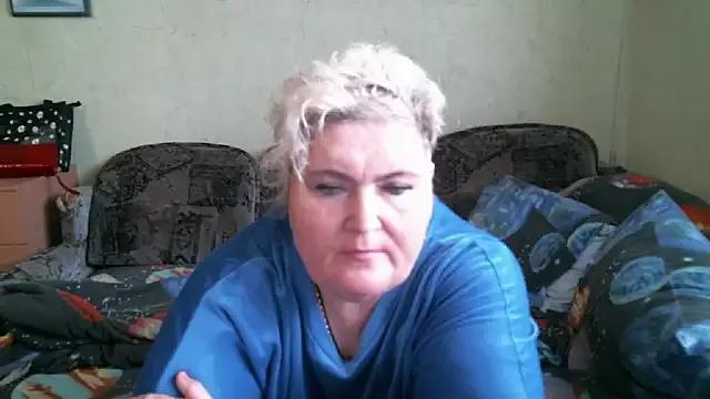 Lana555 on StripChat 