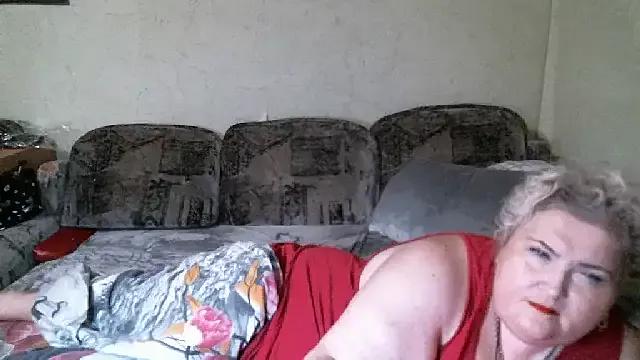 Lana555 on StripChat 