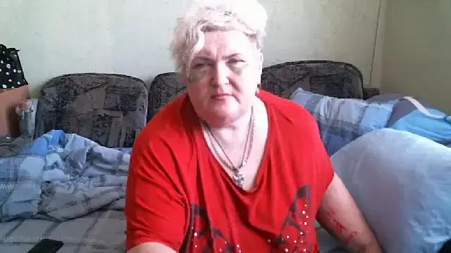 Lana555 on StripChat 