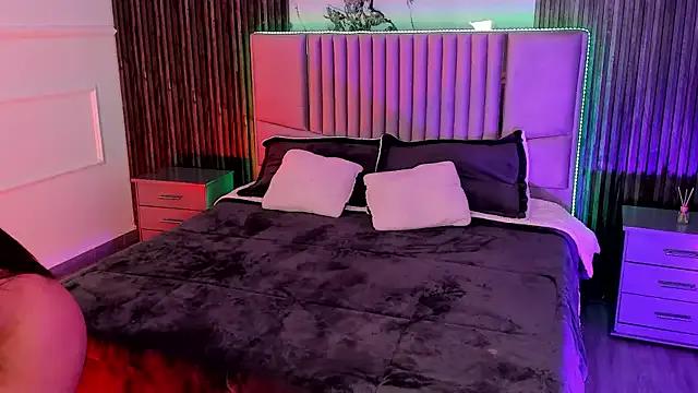 Freechat Lillyortiz on StripChat