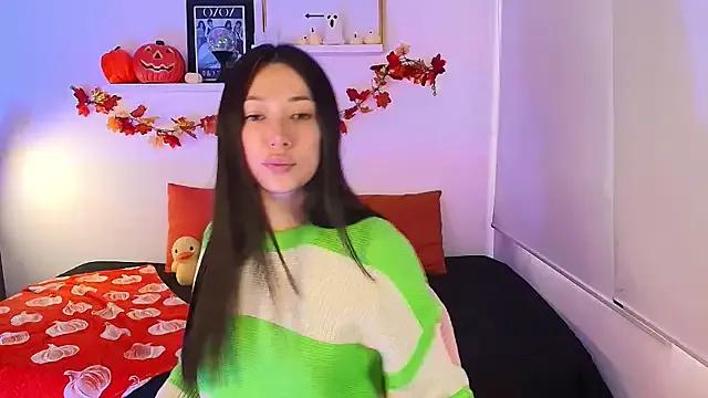 lilyy_evanss — im here again ... can i cum on u face ?