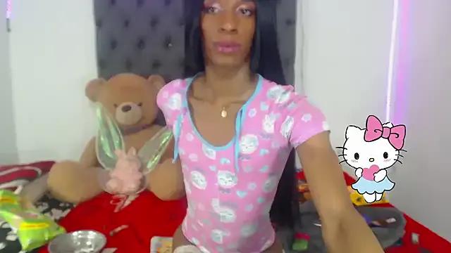 Freechat lucianadolll on StripChat