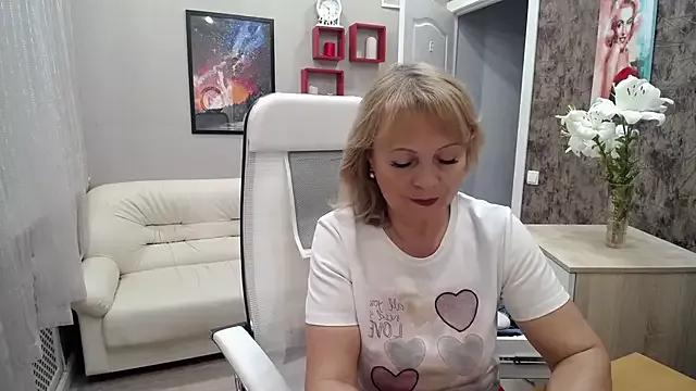 Milla_Cutie18 on StripChat 