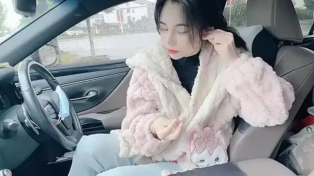 Freechat orla2021 on StripChat