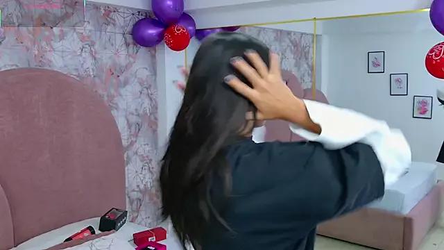 Freechat RavenGloomy on StripChat