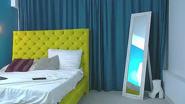 Freechat RubyHills on StripChat