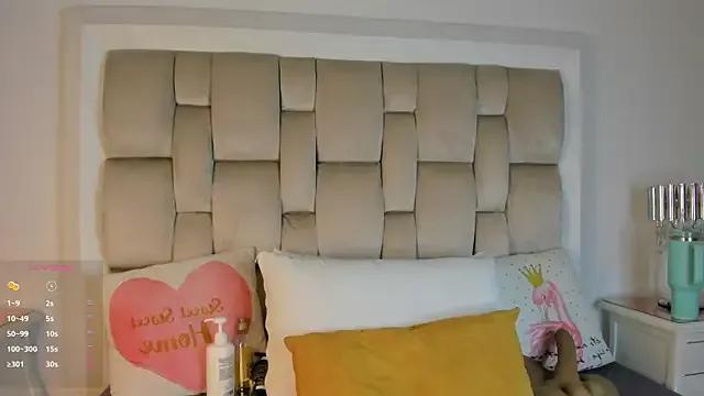 Freechat SamanthaBrown69 on StripChat