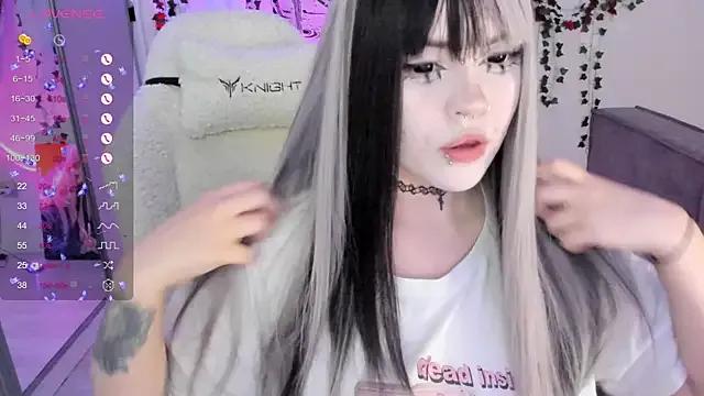 SelenaCute — Freechat on StripChat