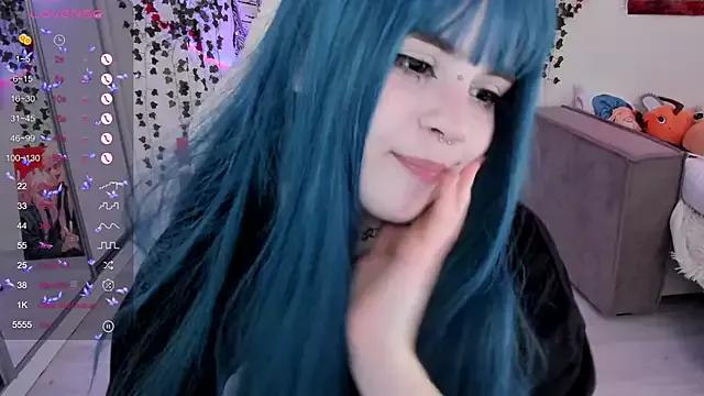 SelenaCute on StripChat 