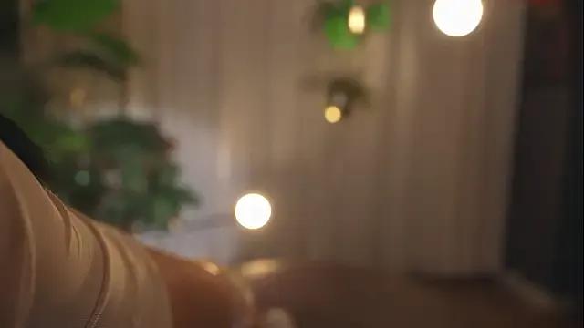 Freechat sensualcherry_ on StripChat