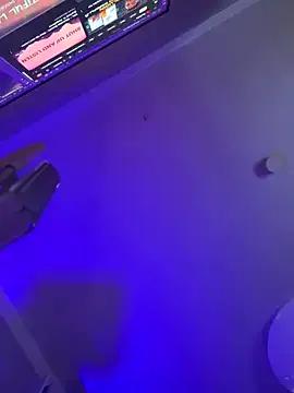 Freechat sexymelli18 on StripChat