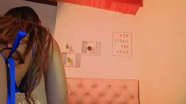 Freechat sky_collinss on StripChat