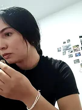 sophia_salazar18 — Flash buttocks