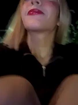 Freechat SweetBunnyGF on StripChat