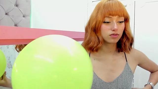 Freechat tati_cardenas on StripChat