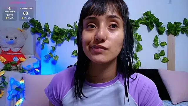 Freechat tati_cardenas on StripChat