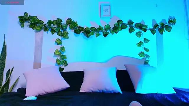 Freechat tati_cardenas on StripChat