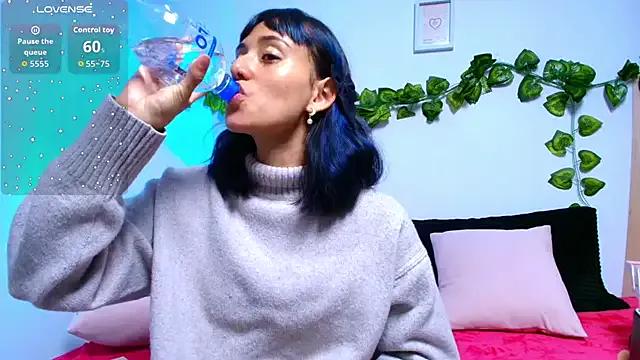 Freechat tati_cardenas on StripChat