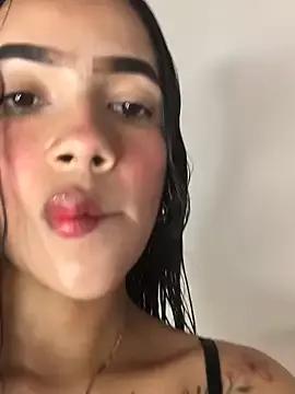 Freechat violeta_18x on StripChat