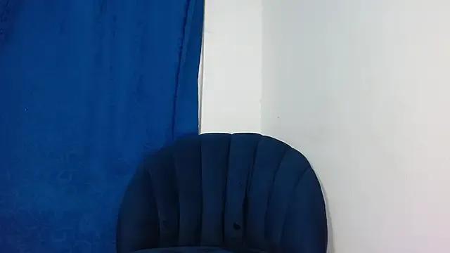 Freechat violeta_hillsss on StripChat