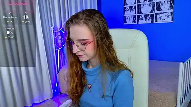 StripChat VioletShine is Freechat VioletShine — lick dildo