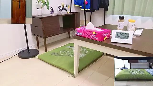 Freechat YARASERO-kun on StripChat